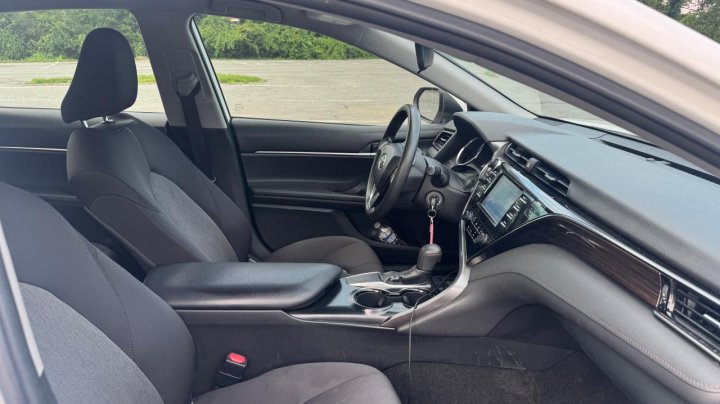 Toyota Camry  2019