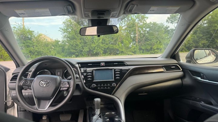 Toyota Camry  2019