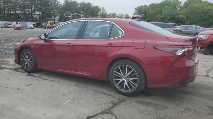 Toyota Camry  2022