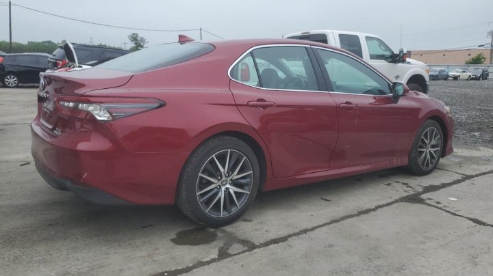 Toyota Camry  2022