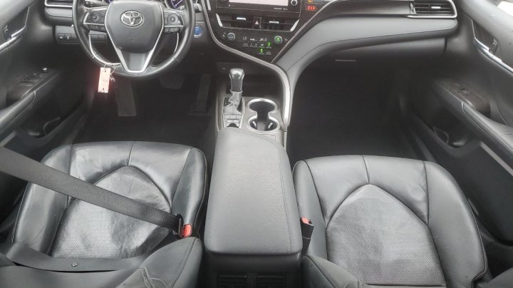 Toyota Camry  2022