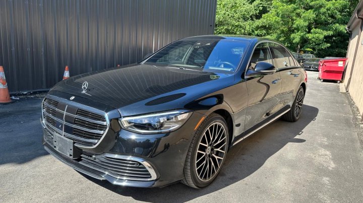 Mercedes-Benz S  2022