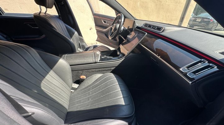 Mercedes-Benz S  2022
