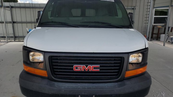 GMC Savana G3500 LS 2015