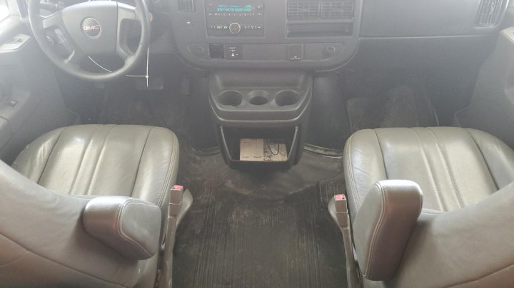 GMC Savana G3500 LS 2015