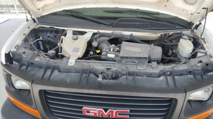 GMC Savana G3500 LS 2015