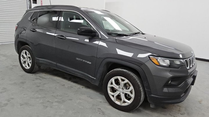 JEEP COMPASS LATITUDE 2024