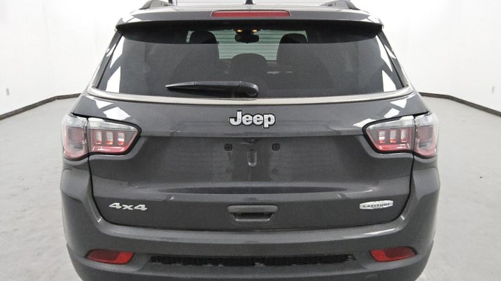 JEEP COMPASS LATITUDE 2024