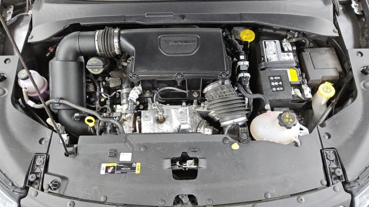 JEEP COMPASS LATITUDE 2024