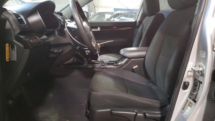 KIA Sorento LX 2015