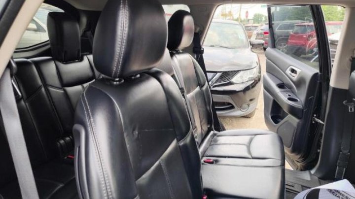 Nissan Pathfinder S 2017