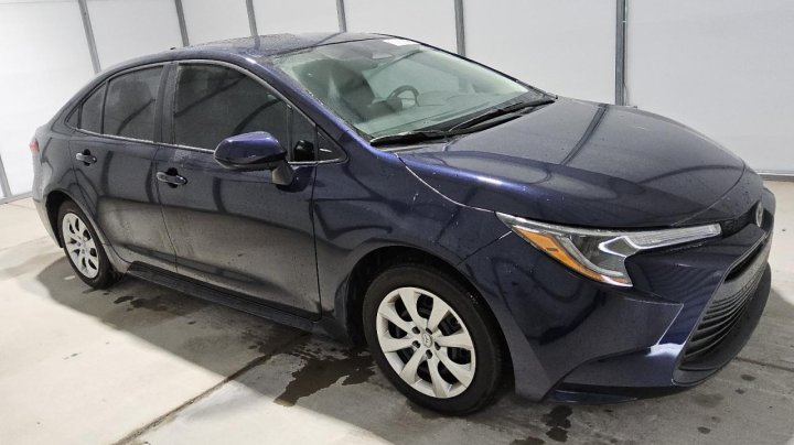 Toyota Corolla LE 2025