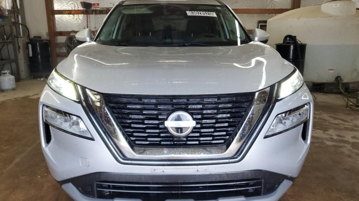 Nissan ROGUE SV 2022