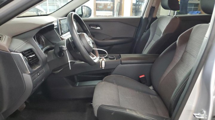 Nissan ROGUE SV 2022