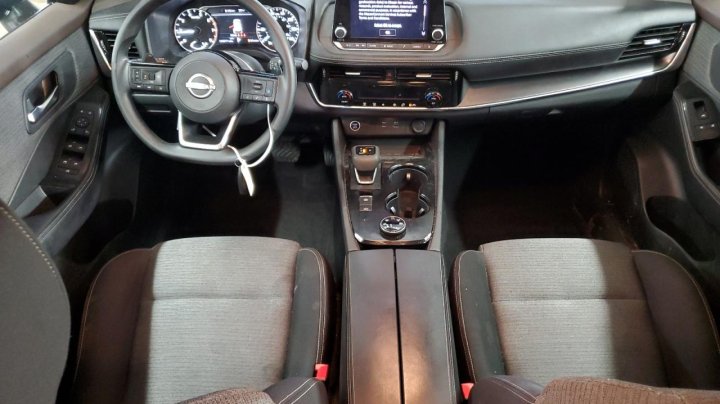 Nissan ROGUE SV 2022