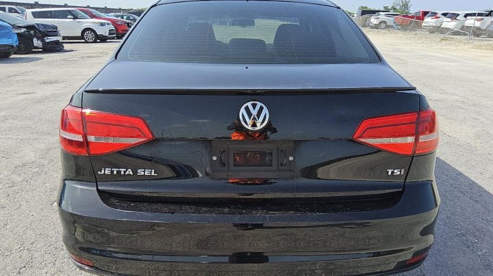 Volkswagen JETTA SEL 2015