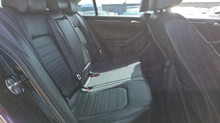 Volkswagen JETTA SEL 2015