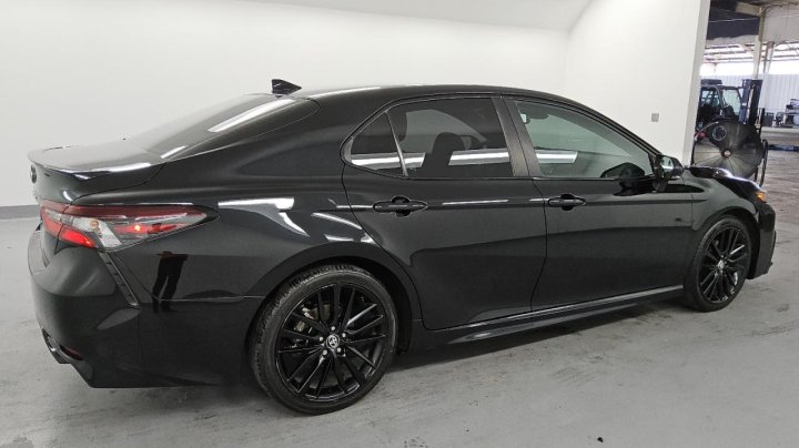 Toyota Camry NIGHT SHADE 2022