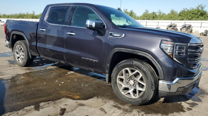 GMC Sierra K1500 SLT 2023