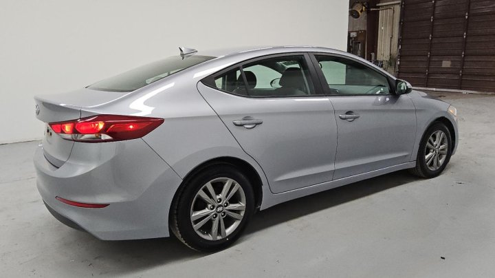Hyundai Elantra SE 2017