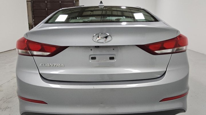 Hyundai Elantra SE 2017
