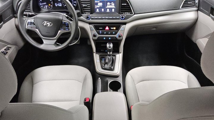 Hyundai Elantra SE 2017