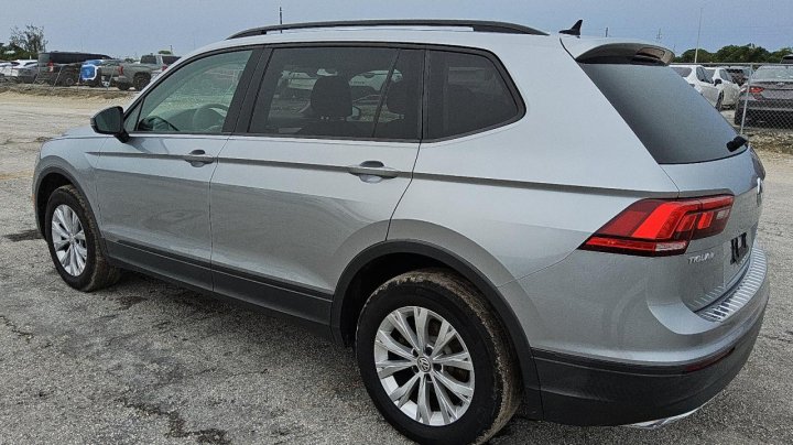 Volkswagen Tiguan S 2020