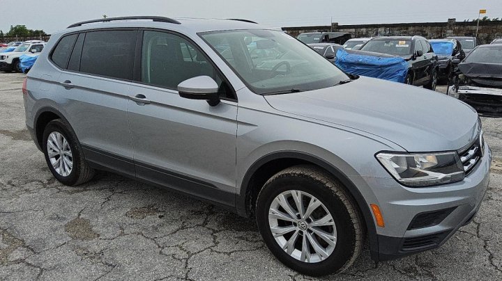 Volkswagen Tiguan S 2020