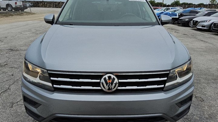 Volkswagen Tiguan S 2020