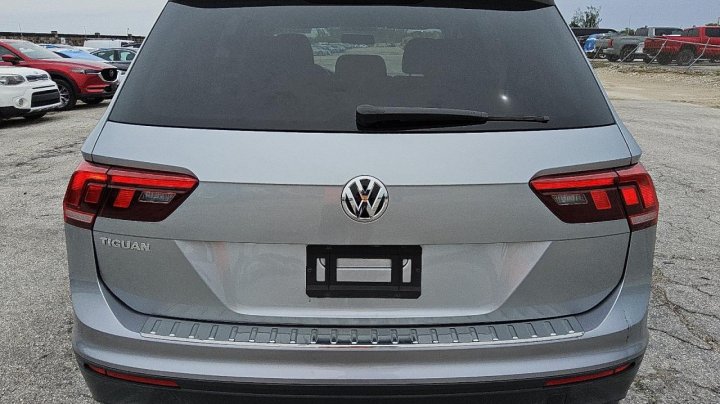 Volkswagen Tiguan S 2020