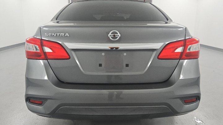 Nissan Sentra S 2017