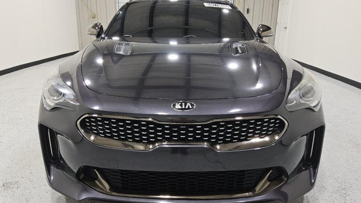 KIA STINGER  2020
