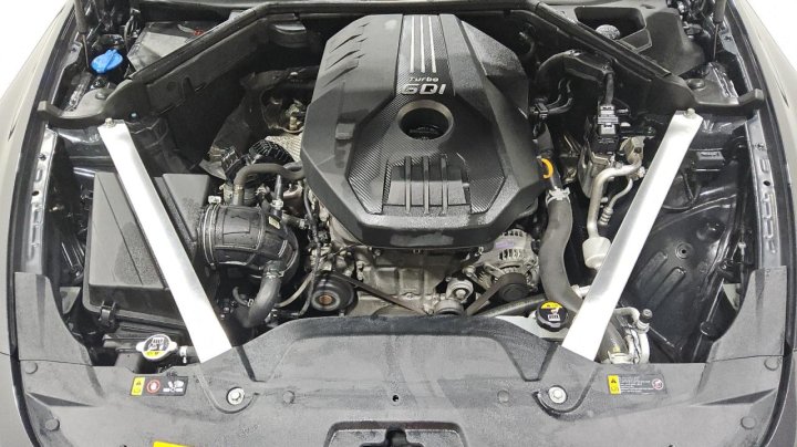 KIA STINGER  2020