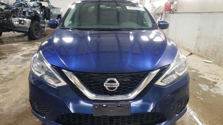 Nissan Sentra S 2016