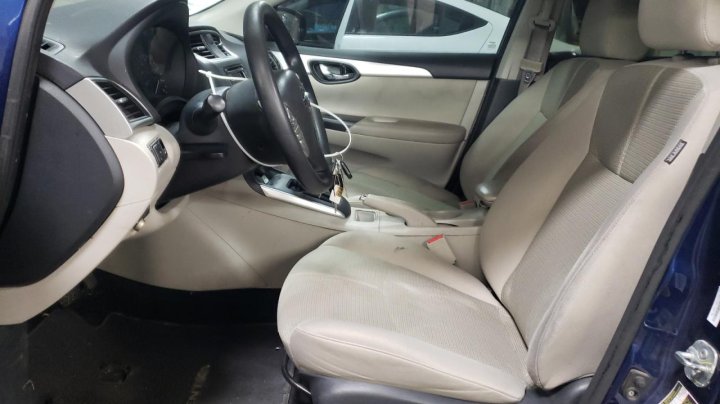 Nissan Sentra S 2016