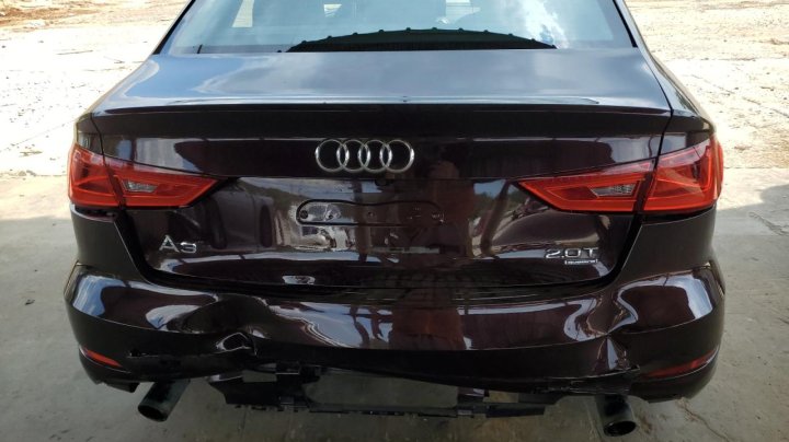 Audi A3 PREMIUM 2015