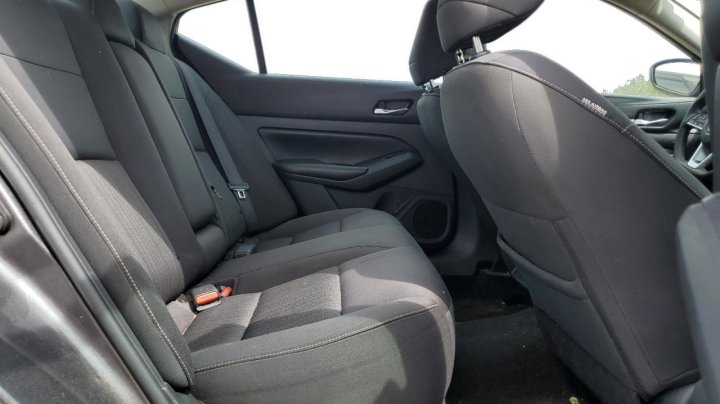 Nissan Altima SV 2022