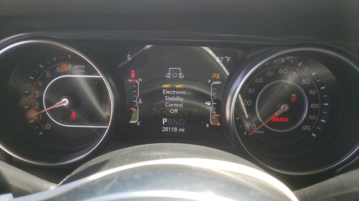 JEEP WRANGLER UNLIMITED SAHARA 2021