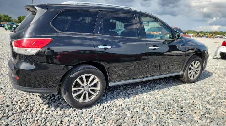 Nissan Pathfinder S 2016