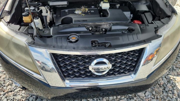 Nissan Pathfinder S 2016