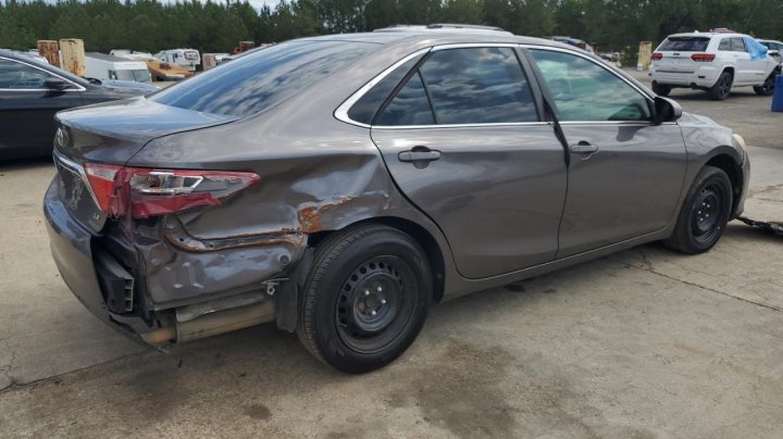 Toyota Camry LE 2015