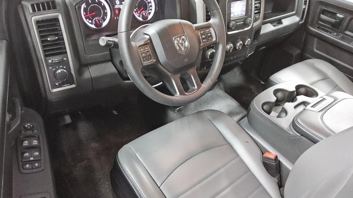 RAM 1500 CLASSIC TRADESMAN 2022