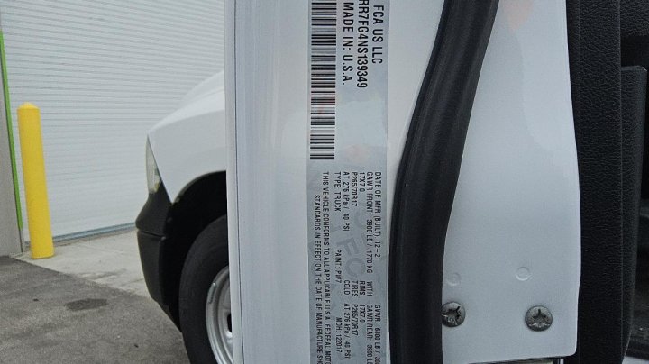 RAM 1500 CLASSIC TRADESMAN 2022