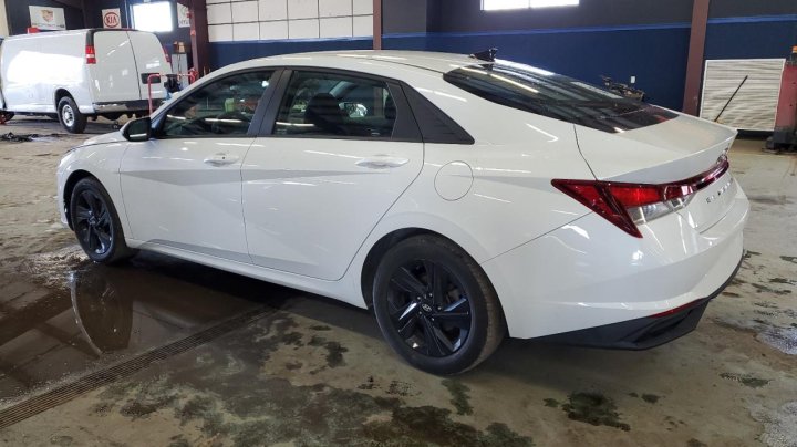 Hyundai Elantra SEL 2021