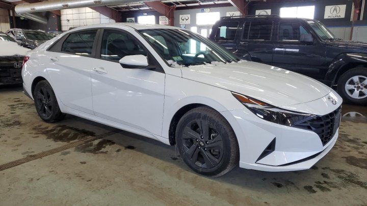 Hyundai Elantra SEL 2021