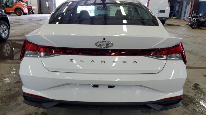 Hyundai Elantra SEL 2021