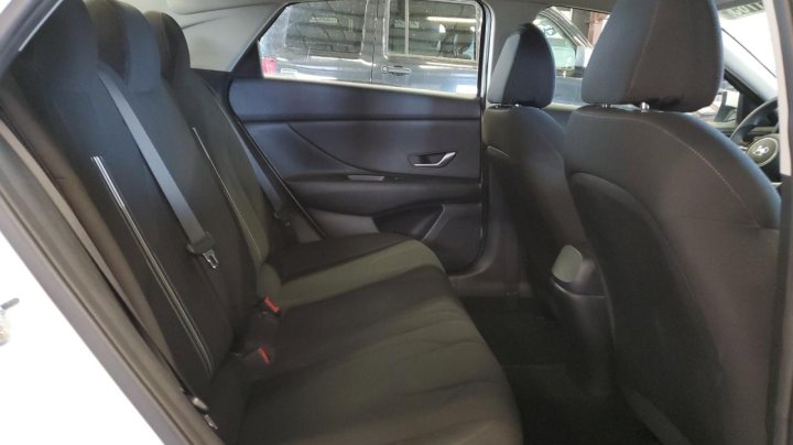 Hyundai Elantra SEL 2021