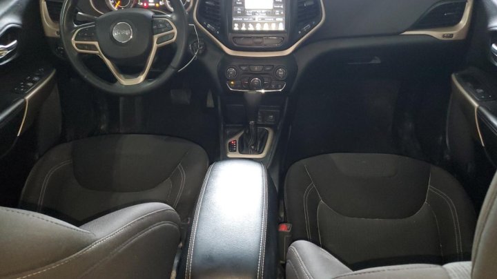 JEEP Cherokee LATITUDE 2017