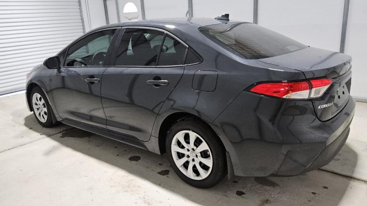 Toyota Corolla LE 2025