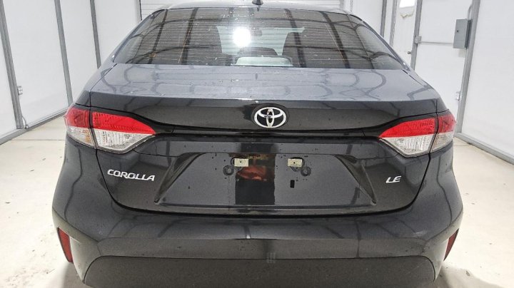 Toyota Corolla LE 2025